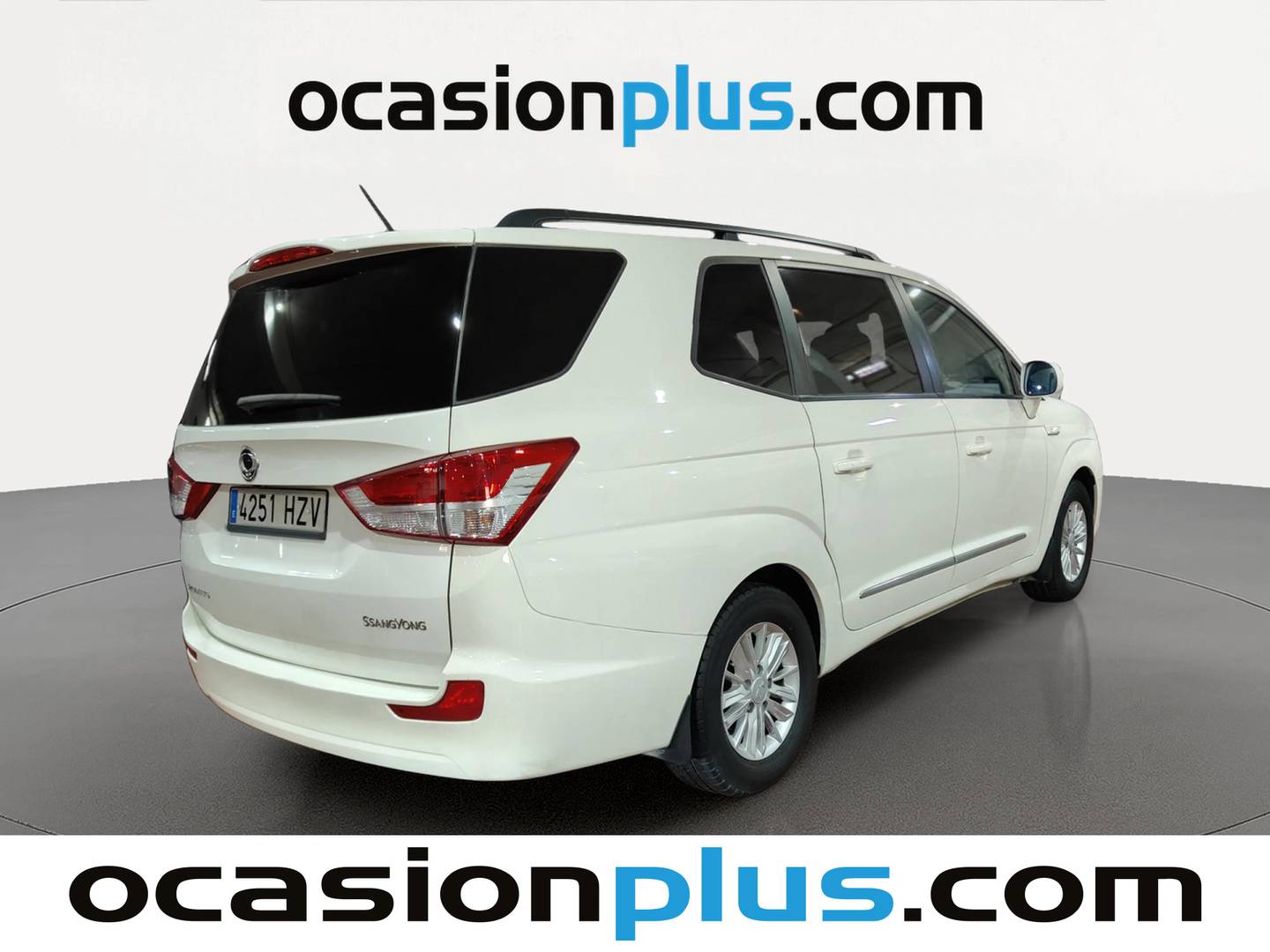 Foto trasera SsangYong Rodius SsangYong Rodius 2.0 e-Xdi Premium (155 CV) izquierda