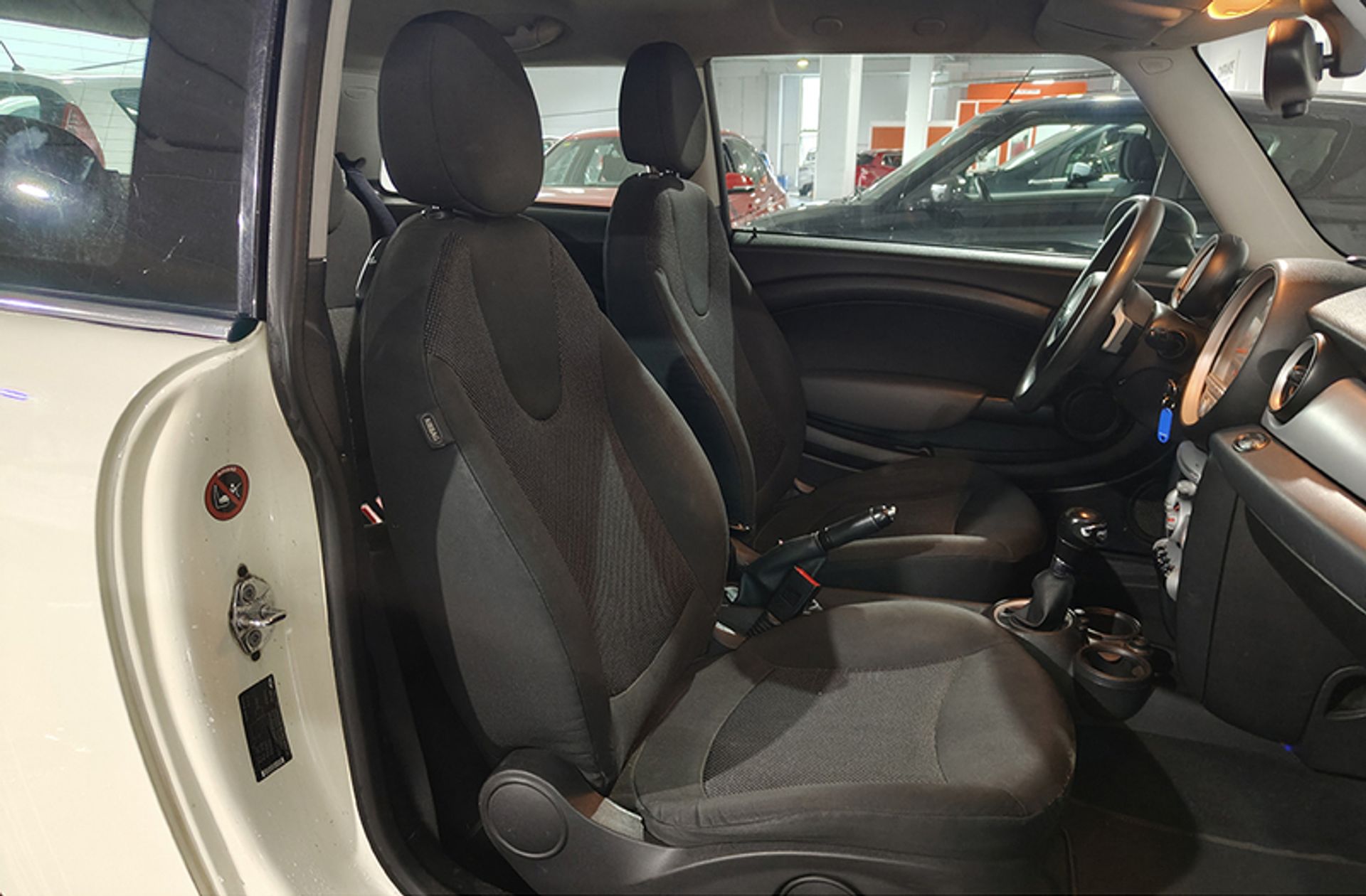 MINI Cooper One - foto 15