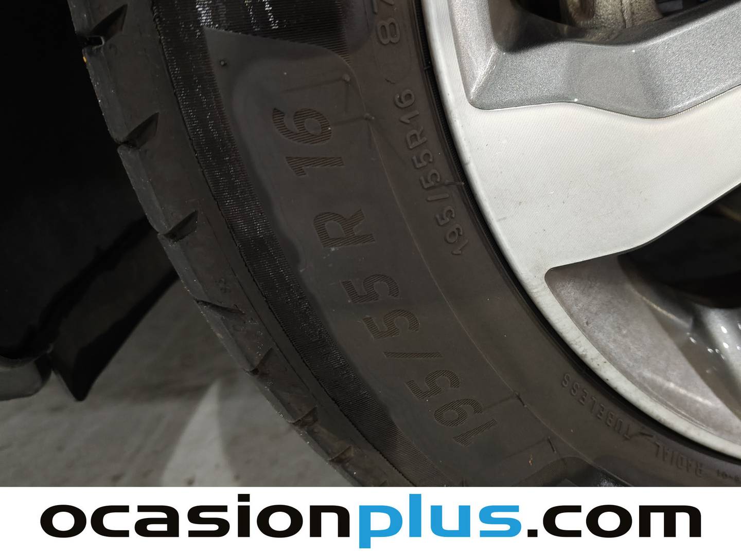 Foto KIA Stonic Kia Stonic 1.0 T-GDi Concept (100 CV)