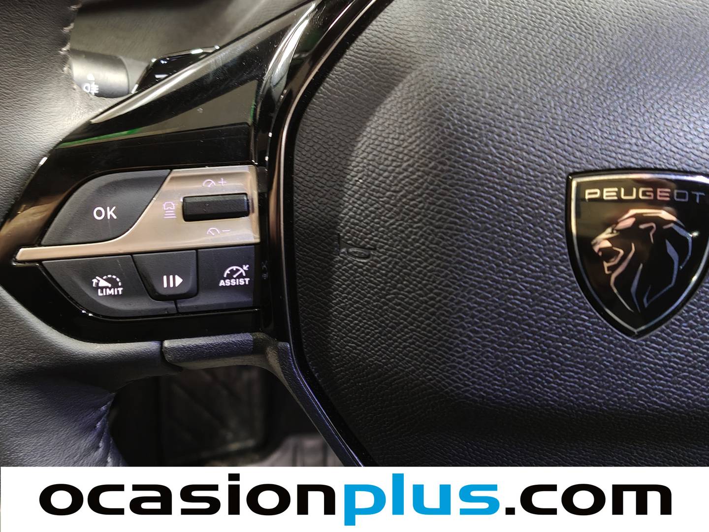 Peugeot 408 Peugeot 408 Allure PHEV 180 e-EAT8 (181 CV) seminuevo