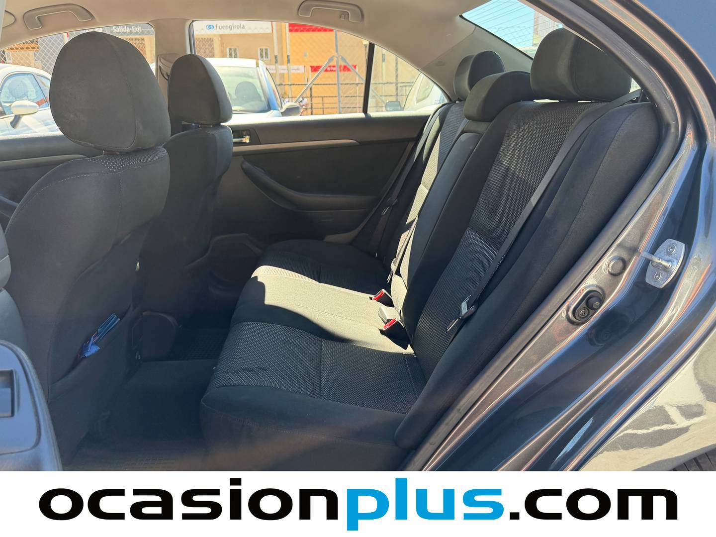 Foto asientos traseros Toyota Avensis Toyota Avensis 2.2 D-4D Sol (150 CV)