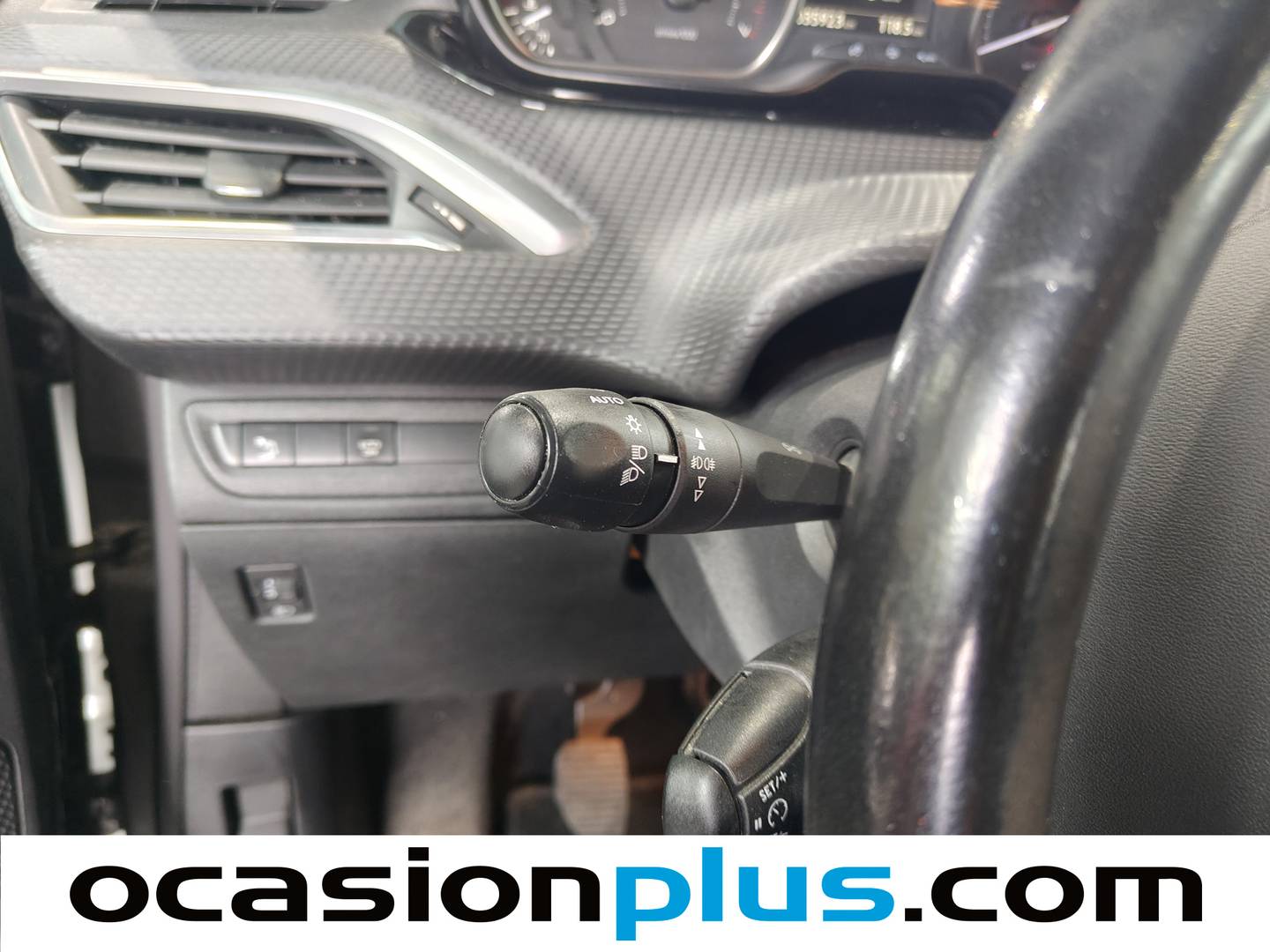 Peugeot 2008 Peugeot 2008 PureTech 110 S&S Allure (110 CV) de segunda mano