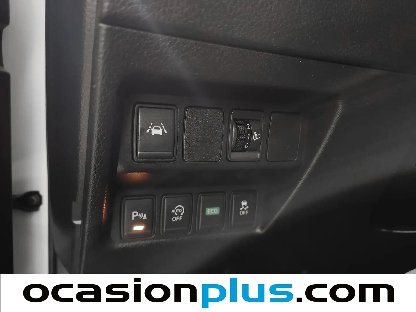 Foto Nissan QASHQAI Nissan Qashqai 1.2 DIG-T N-Connecta 4x2 XTronic (115 CV)