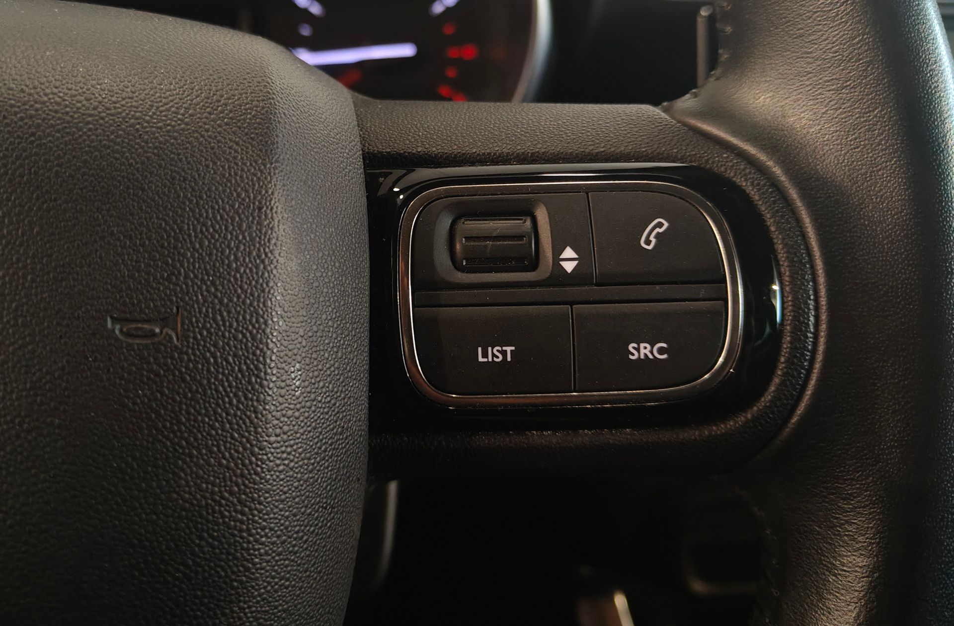 Citroën C3 Aircross PureTech 110 Plus - foto 24