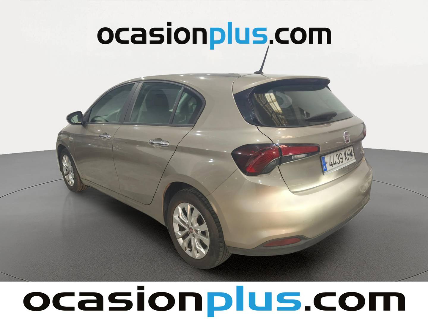 Foto trasera Fiat Tipo Fiat Tipo 1.4 Easy (95 CV) izquierda