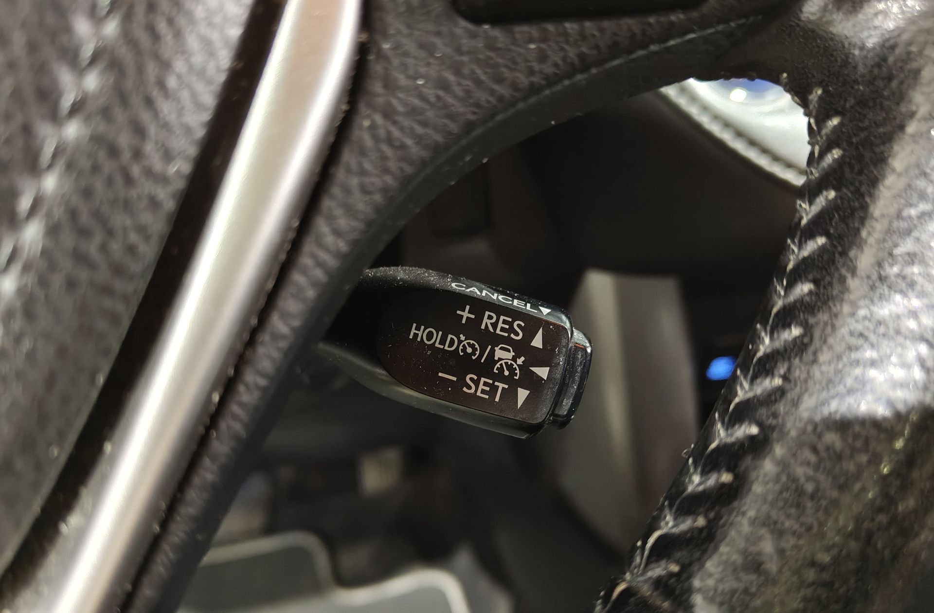 Toyota RAV4 2.5l hybrid Advance 2WD - foto 29