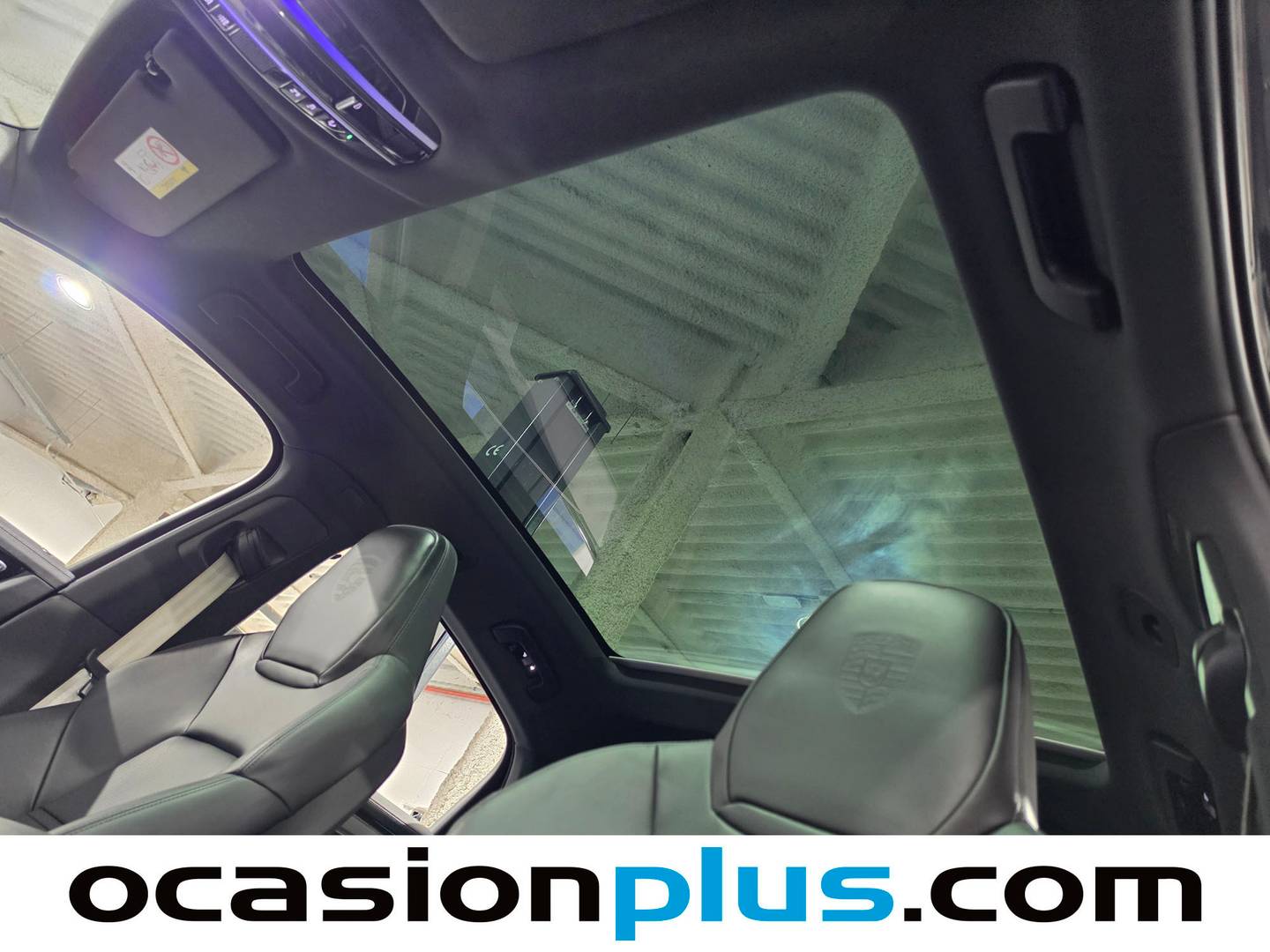 Extras y acabados del Porsche Cayenne Coupé Porsche Cayenne Coupé Coupé E-Hybrid Platinum Edition (462 CV)