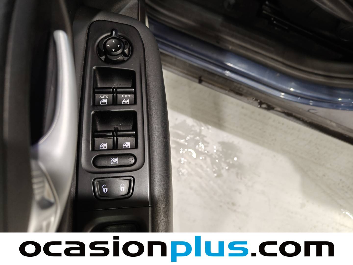 Foto Jeep Renegade Jeep Renegade eHybrid 1.5 Limited ATX  (130 CV)