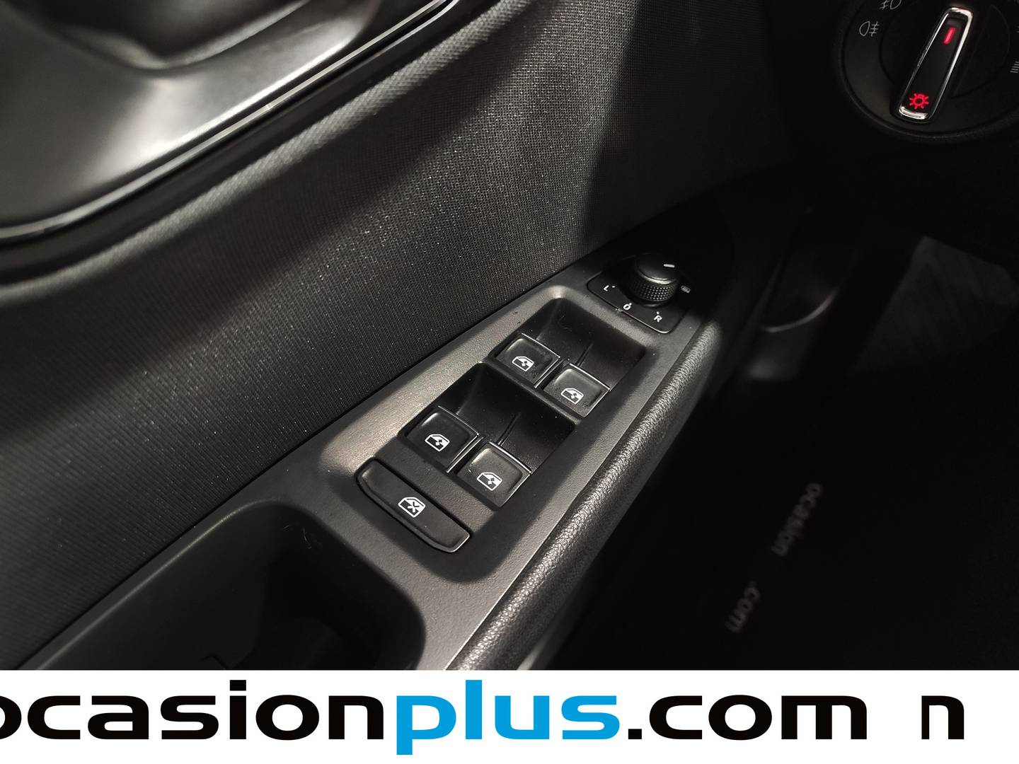 Seat León SEAT León 2.0 TDI S&S FR Edition Plus DSG7 (150 CV) automático