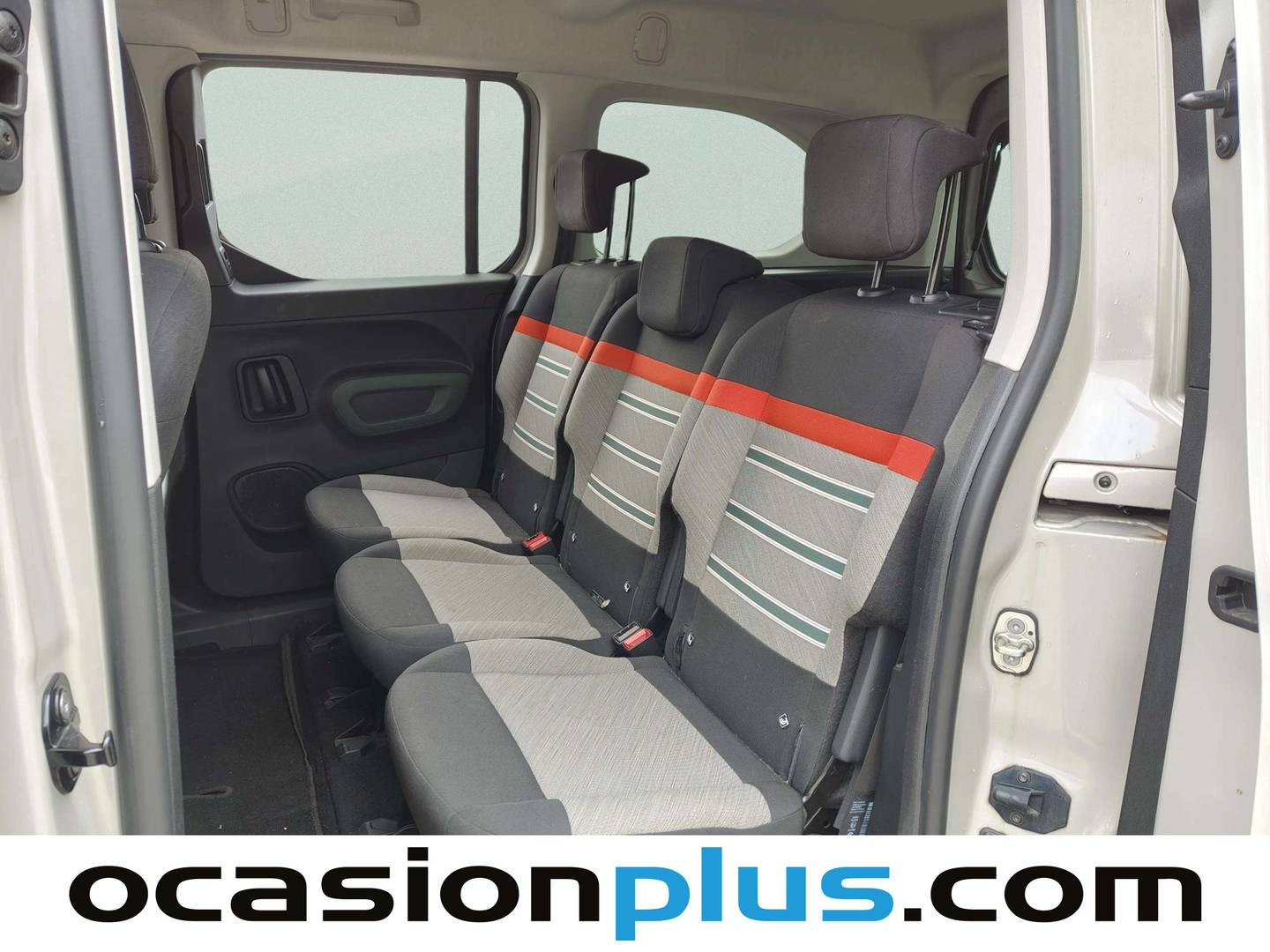 Foto asientos traseros Citroën Berlingo Citroen Berlingo BlueHDi 130 S&S Talla XL Shine EAT8 (130 CV)