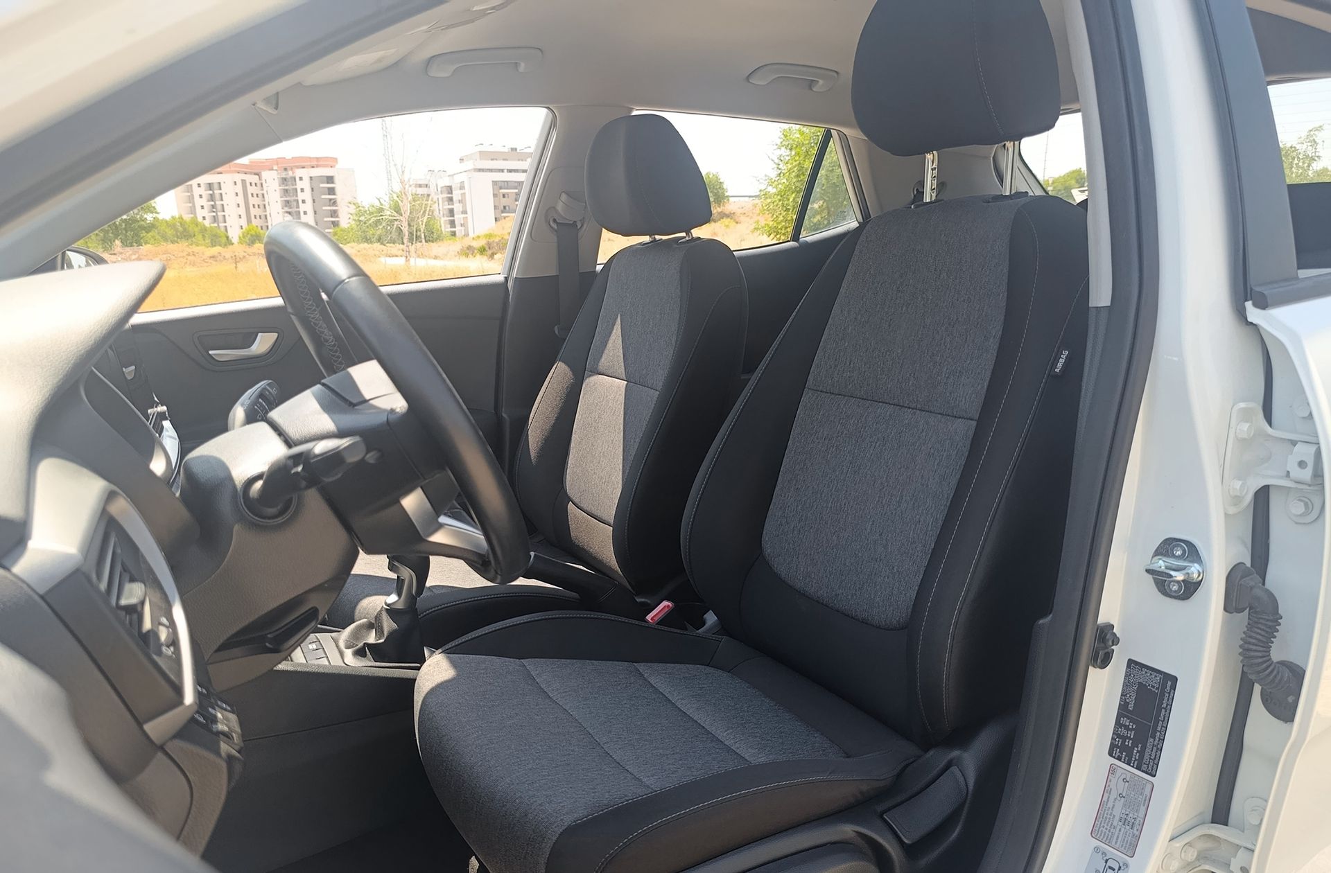 Kia Stonic 1.0 T-GDi MHEV Concept - foto 10