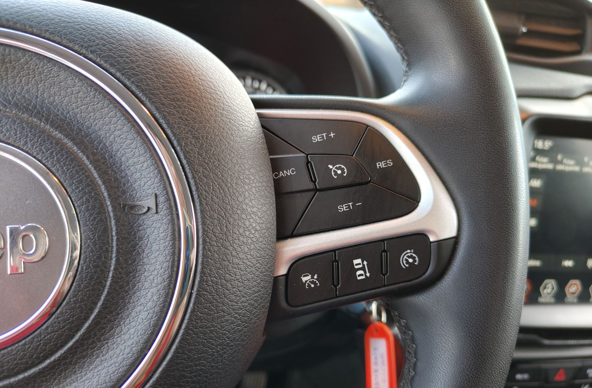 Jeep Renegade 1.0G Limited 4x2 - foto 28