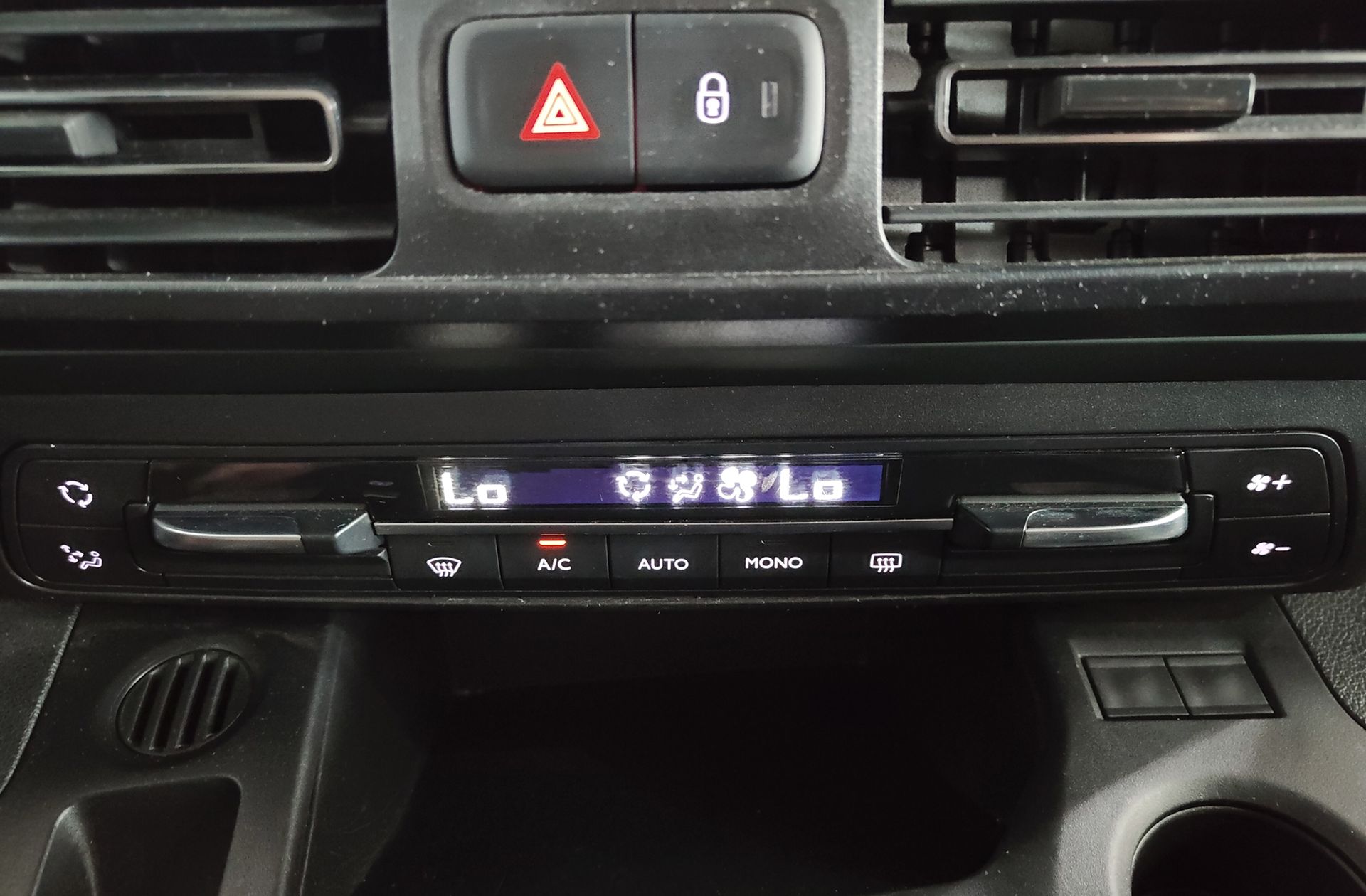 Citroën Berlingo BlueHDi 130 Talla M Shine - foto 27