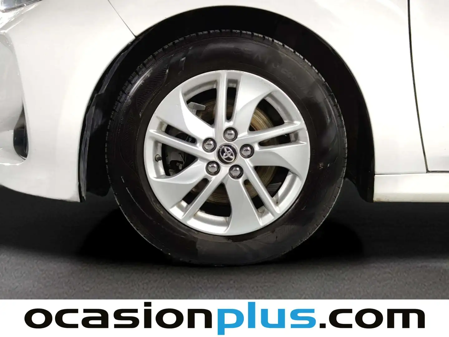 Foto Toyota Yaris Toyota Yaris 120H Business Plus (116 CV)