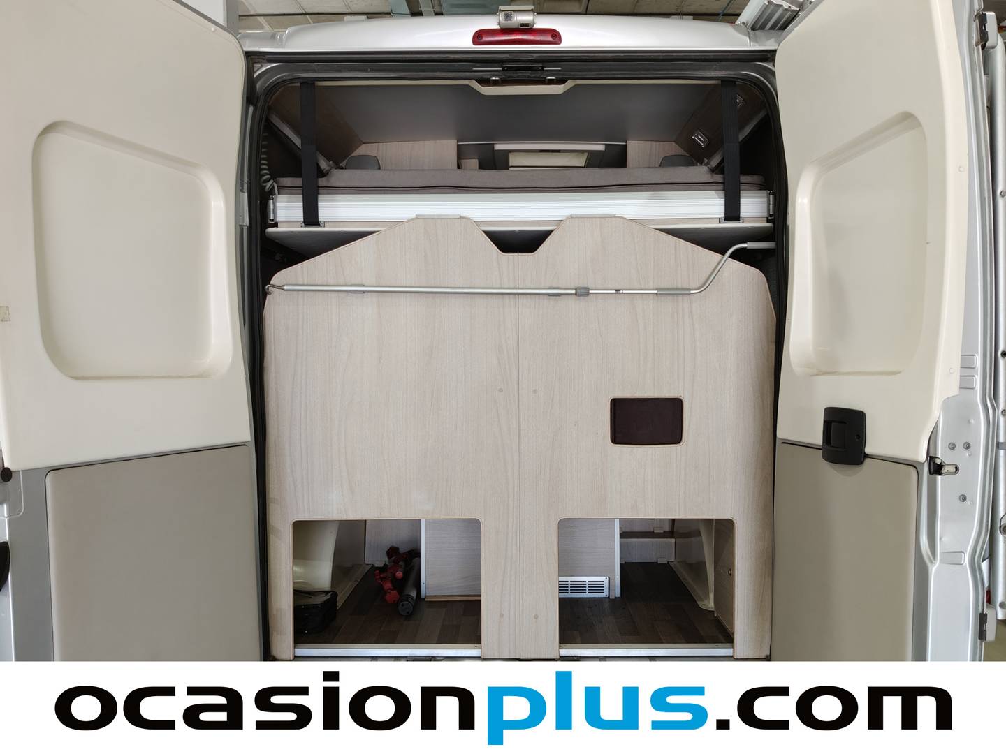 Fiat Ducato Fiat Ducato Furgon 30 2.3 Multijet Batalla Corta Techo Alto (130 CV) Camperizada de ocasión