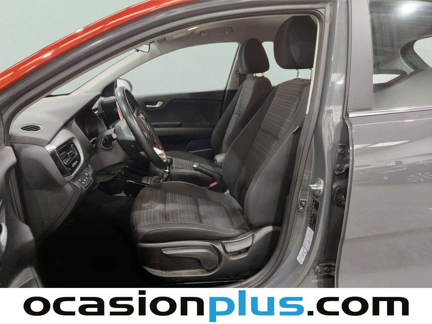 Foto asientos delanteros KIA Stonic KIA Stonic 1.2 DPi Drive (84 CV)