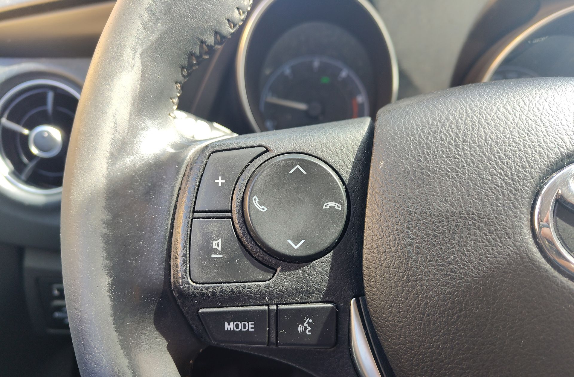 Toyota Auris 115D Touring Sports Active - foto 23