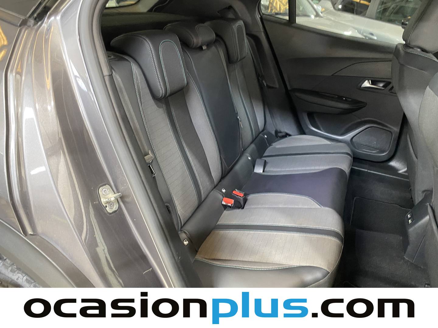 Peugeot 2008 Peugeot 2008 PureTech 100 S&S Allure Pack (100 CV) gasolina