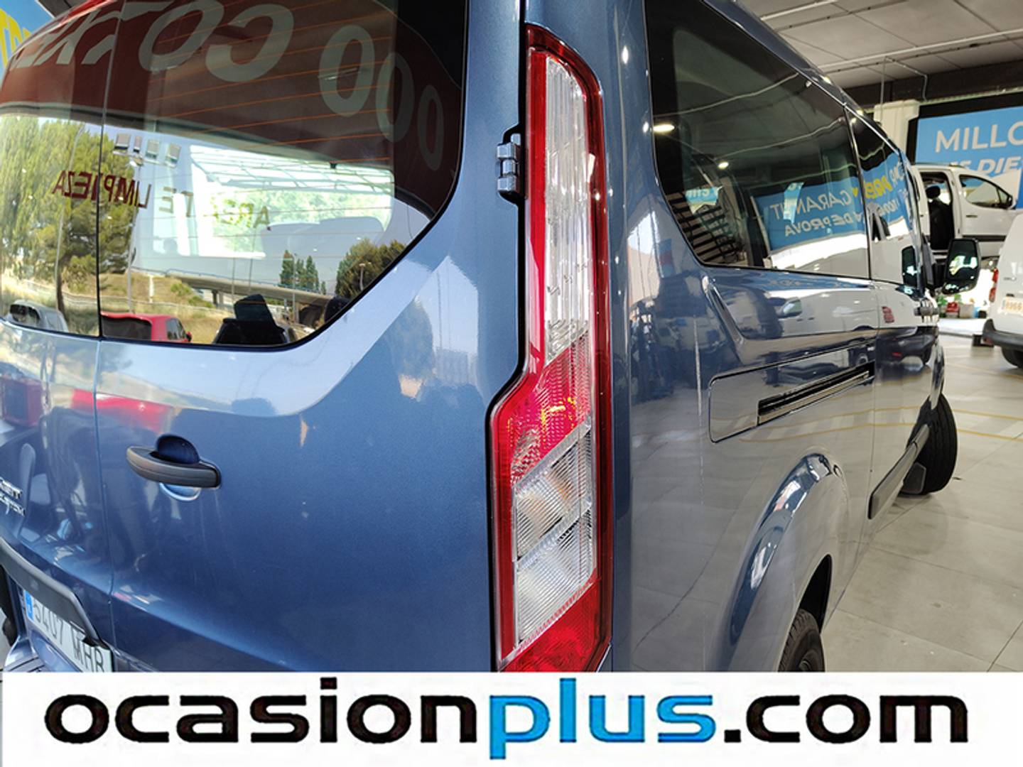 Foto Ford Transit Custom Ford Transit Custom Kombi 2.0 TDCI 320 L2 Trend (130 CV) 9 Plazas