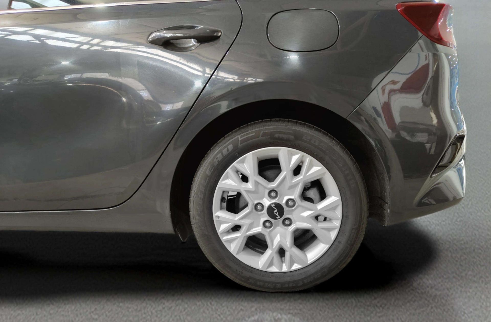 Kia Ceed 1.6 MHEV iMT Drive - foto 32