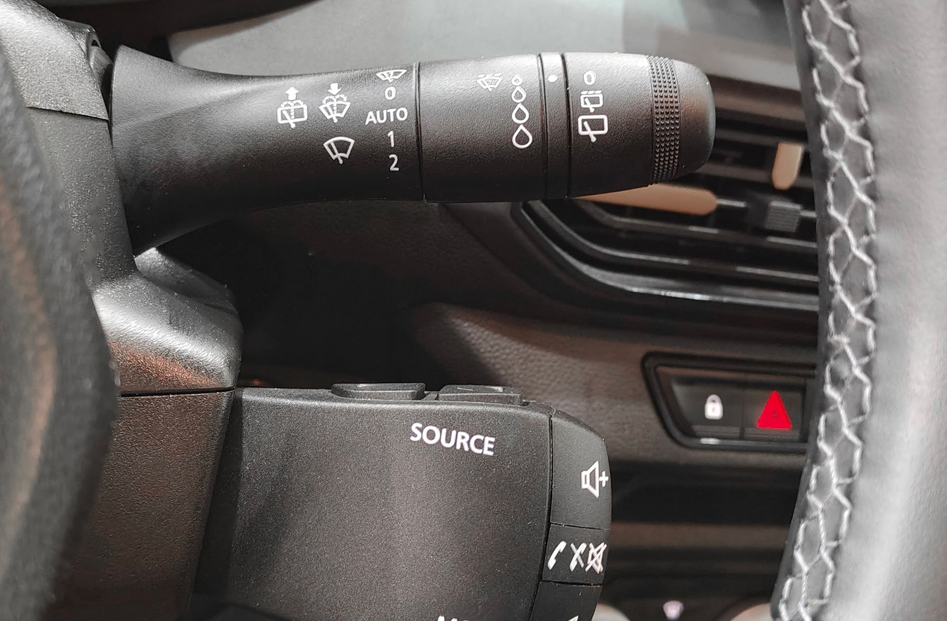 Dacia Jogger Extreme Hybrid 7 plazas - foto 29