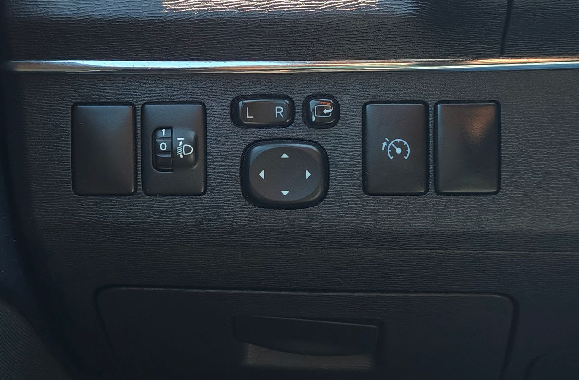 Toyota Avensis 120 D Advance - foto 19