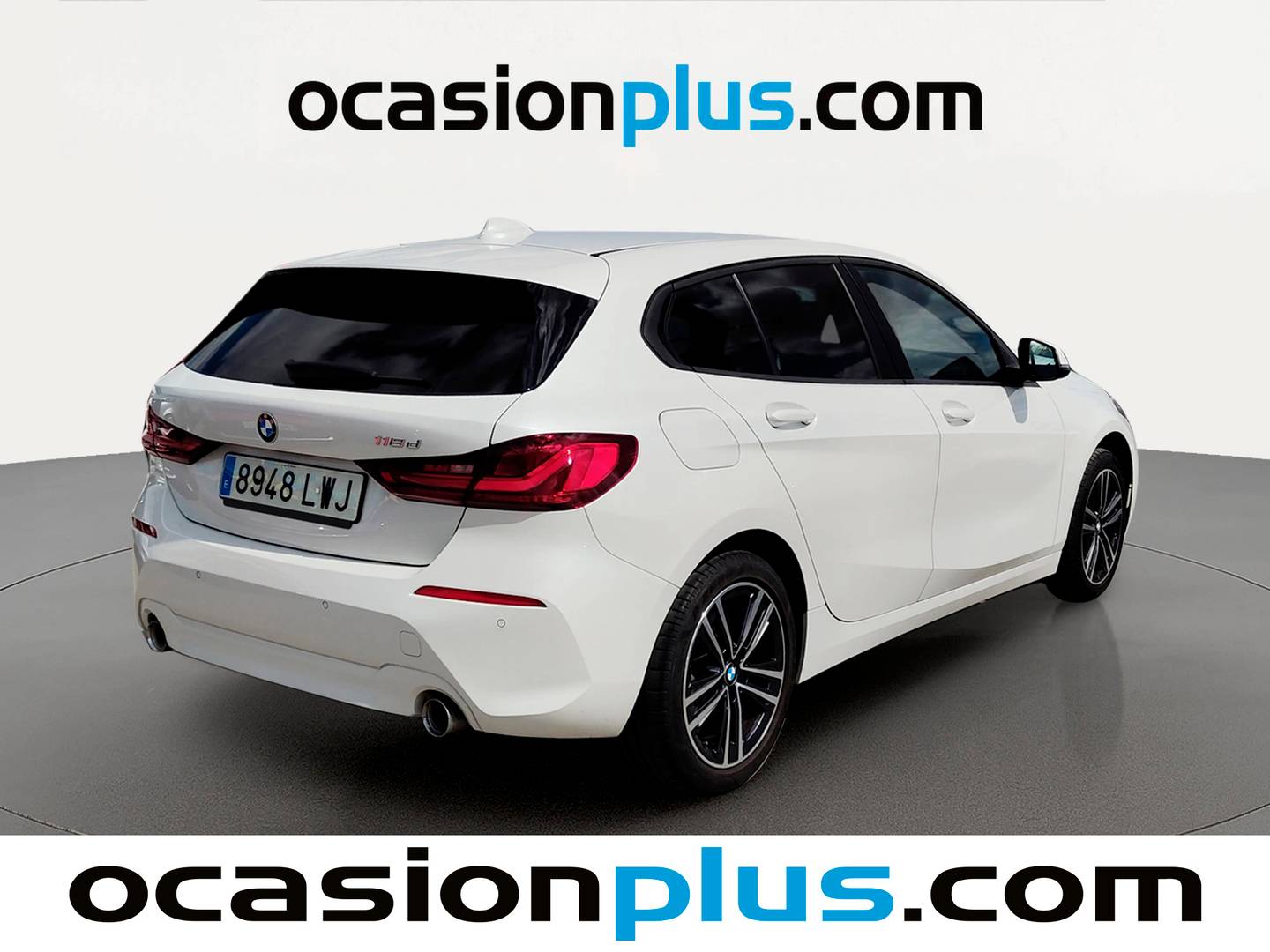 Foto trasera BMW Serie 1 BMW Serie 1 118d Business  (150 CV) derecha