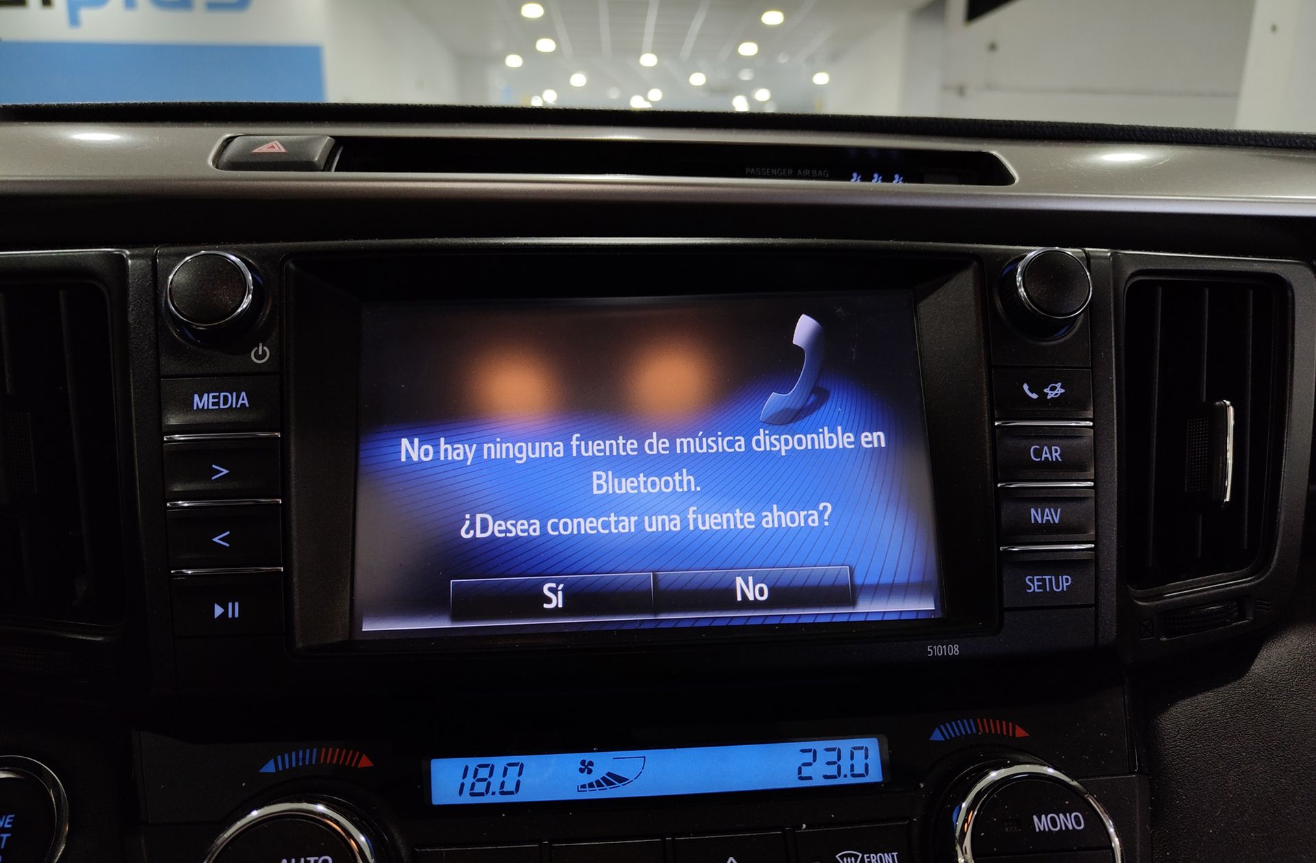 Toyota RAV4 150D 2WD Advance - foto 32