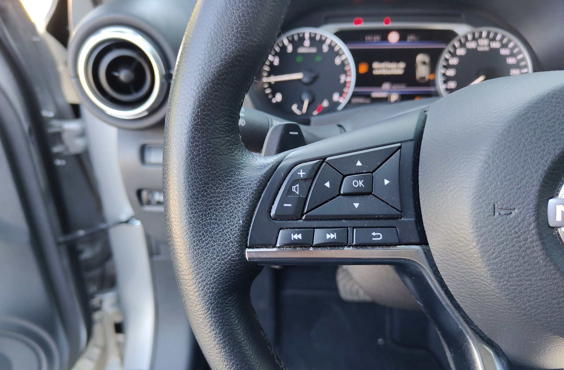Nissan Juke DIG-T Tekna DCT - foto 25