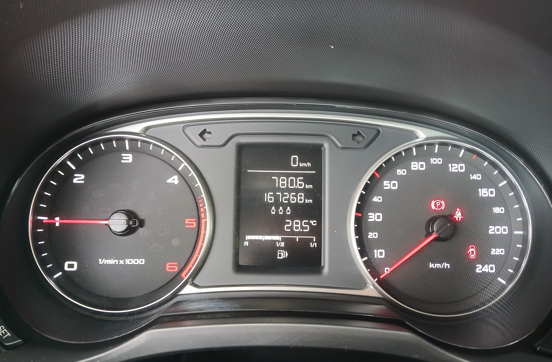 Audi A1 Sportback Attraction 1.4 TDI - foto 17
