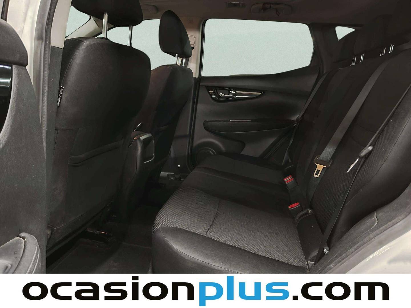 Foto asientos traseros Nissan QASHQAI Nissan Qashqai 1.2 DIG-T N-Connecta 4x2 (115 CV)