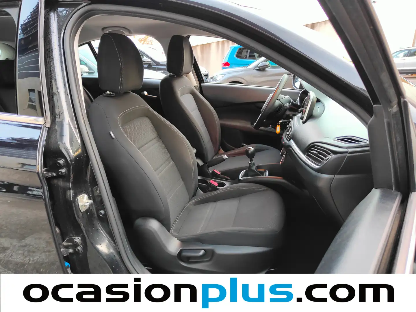 Foto Fiat Tipo Fiat Tipo 1.4 T-Jet Gasolina/GLP Lounge (120 CV)