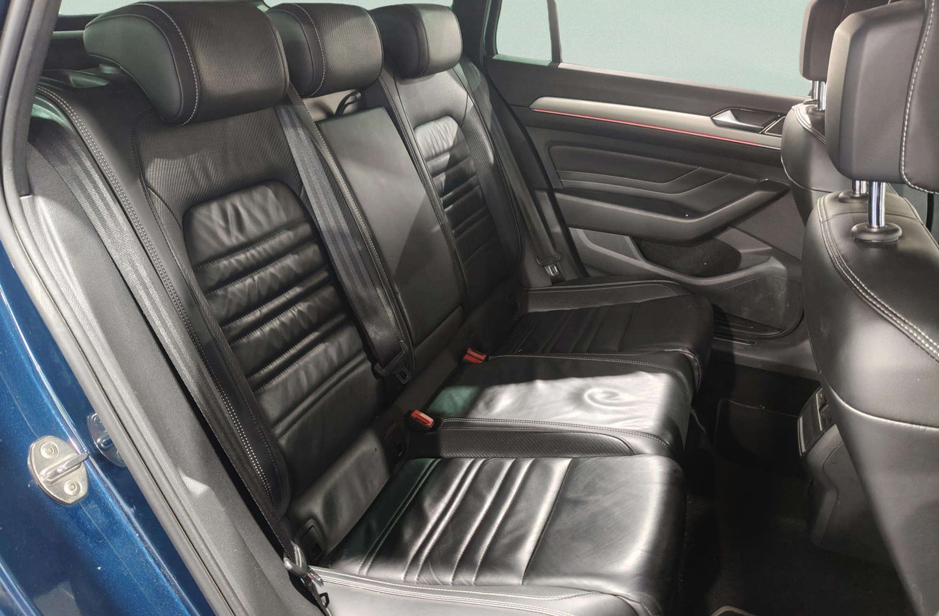 Volkswagen Passat Variant Variant R-Line 2.0 TDI DSG R-Line - foto 23