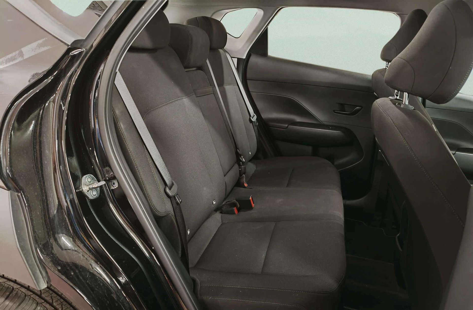 Hyundai Kona 1.6 GDI HEV Maxx DCT - foto 17