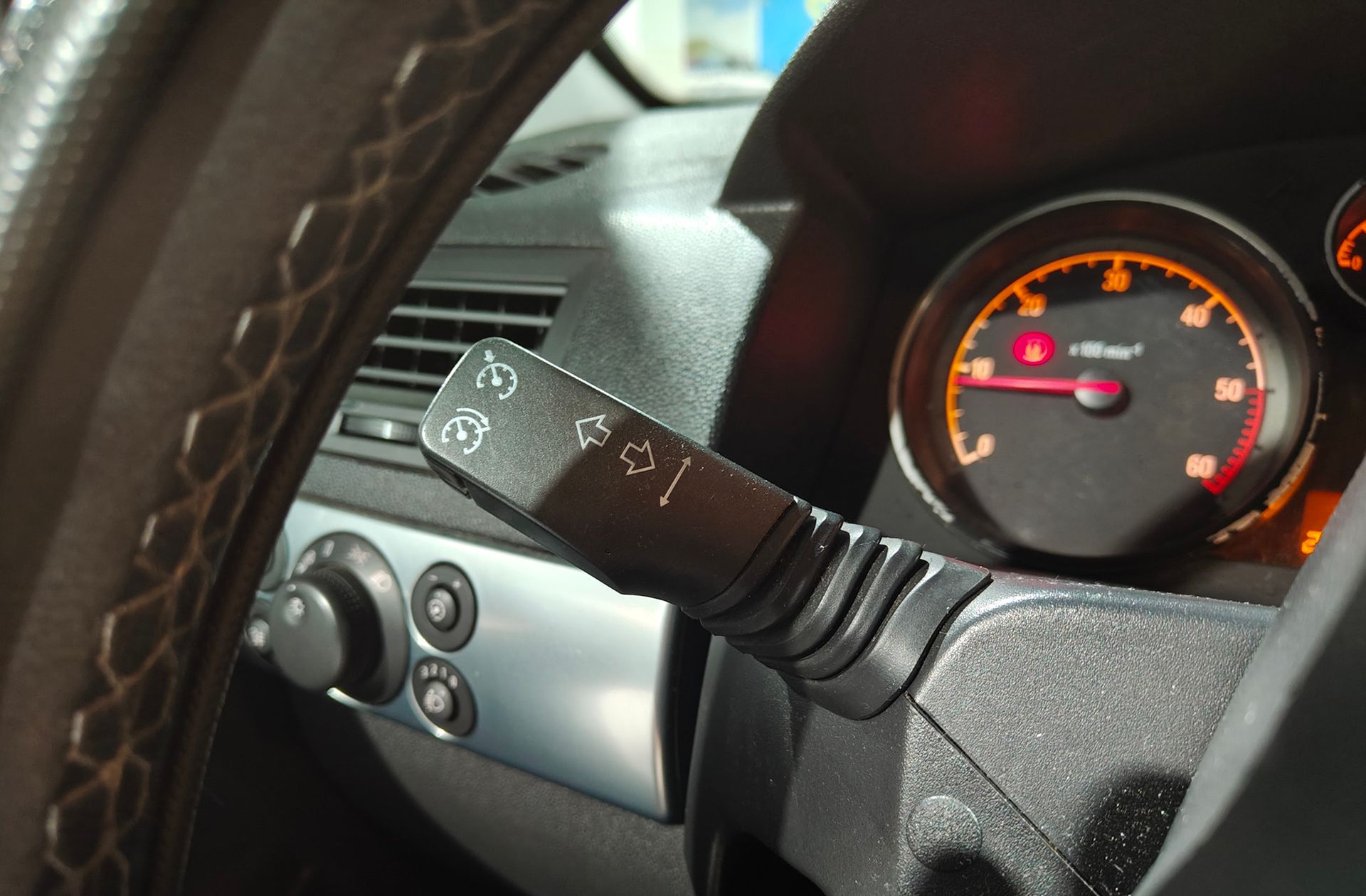 Opel Astra 1.7CDTi Edition - foto 18