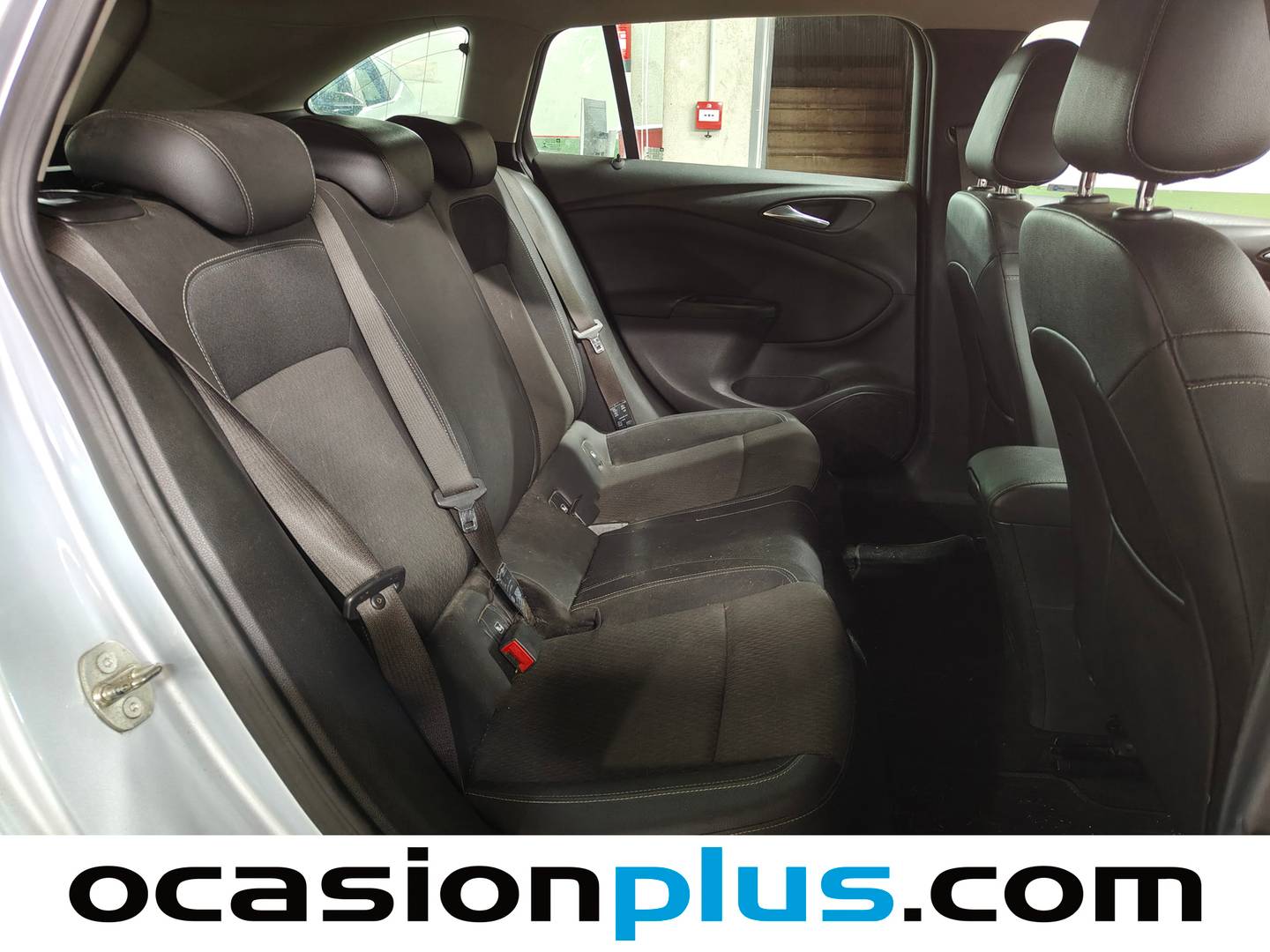 Foto asientos delanteros Opel Astra Opel Astra Sports Tourer 1.6 CDTI S&S Excellence (136 CV)