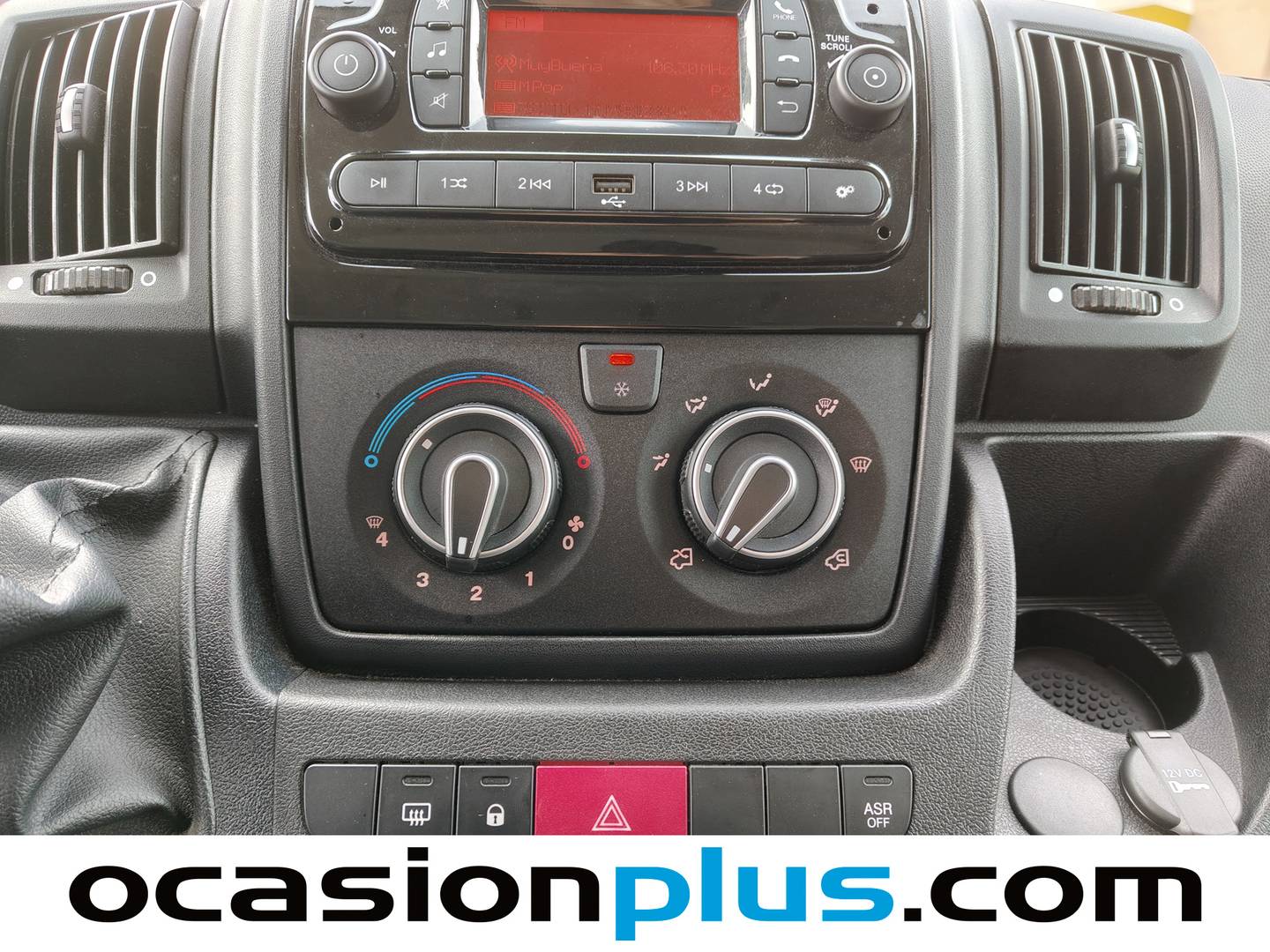 Foto Citroën Jumper Citroen Jumper BlueHDi 140 35 Heavy L4H3 (140 CV)