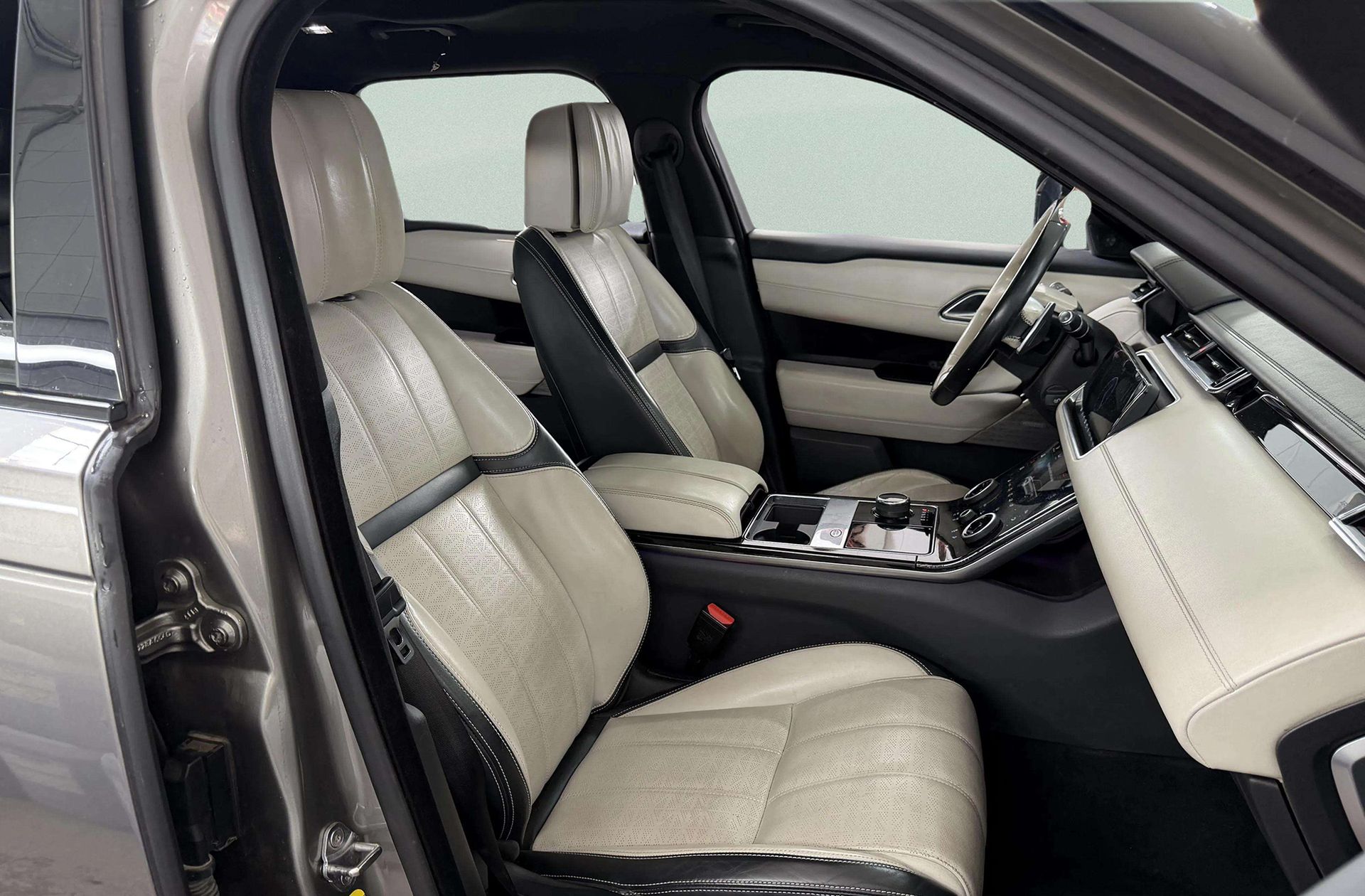 Land Rover Range Rover Velar D300 R-Dynamic SE 4WD - foto 24
