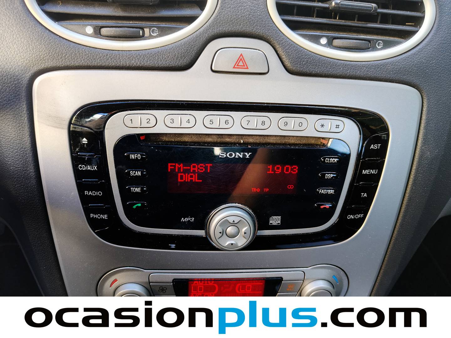 Extras y acabados del Ford Focus Ford Focus 1.6 Trend (100 CV)