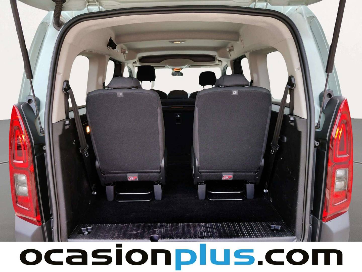 Foto Citroën Berlingo Citroën Berlingo BlueHDi 130 S&S Talla XL Shine EAT8 (130 CV) 7 Plazas siete plazas