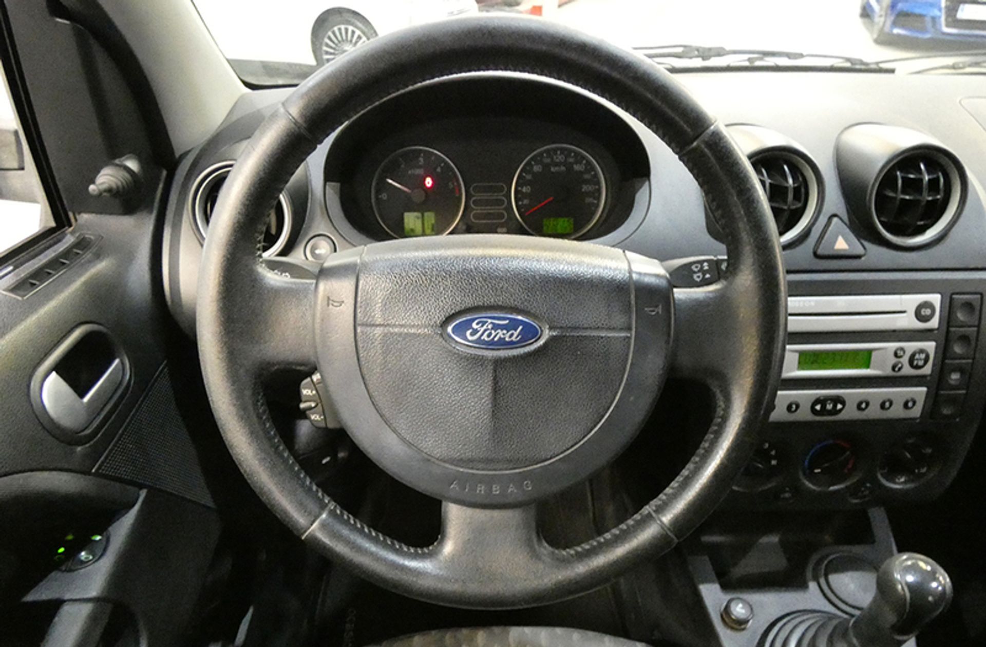 Ford Fiesta 1.4 TDCi Trend - foto 18