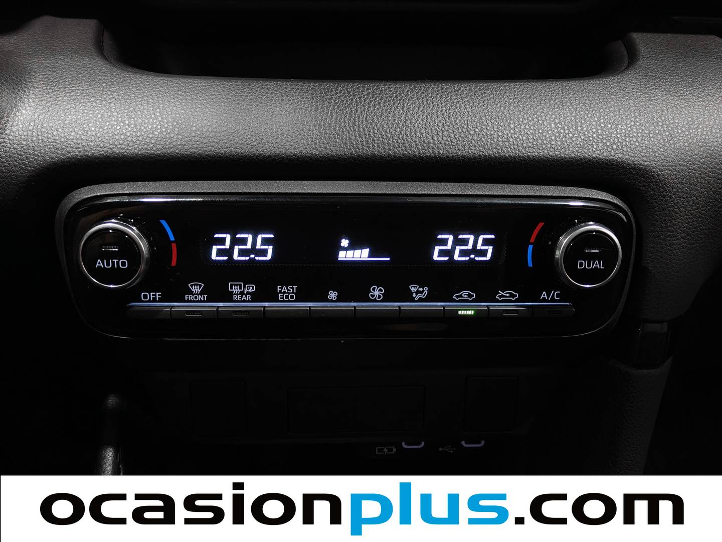 Foto Toyota Yaris Toyota Yaris 120H Style (116 CV)