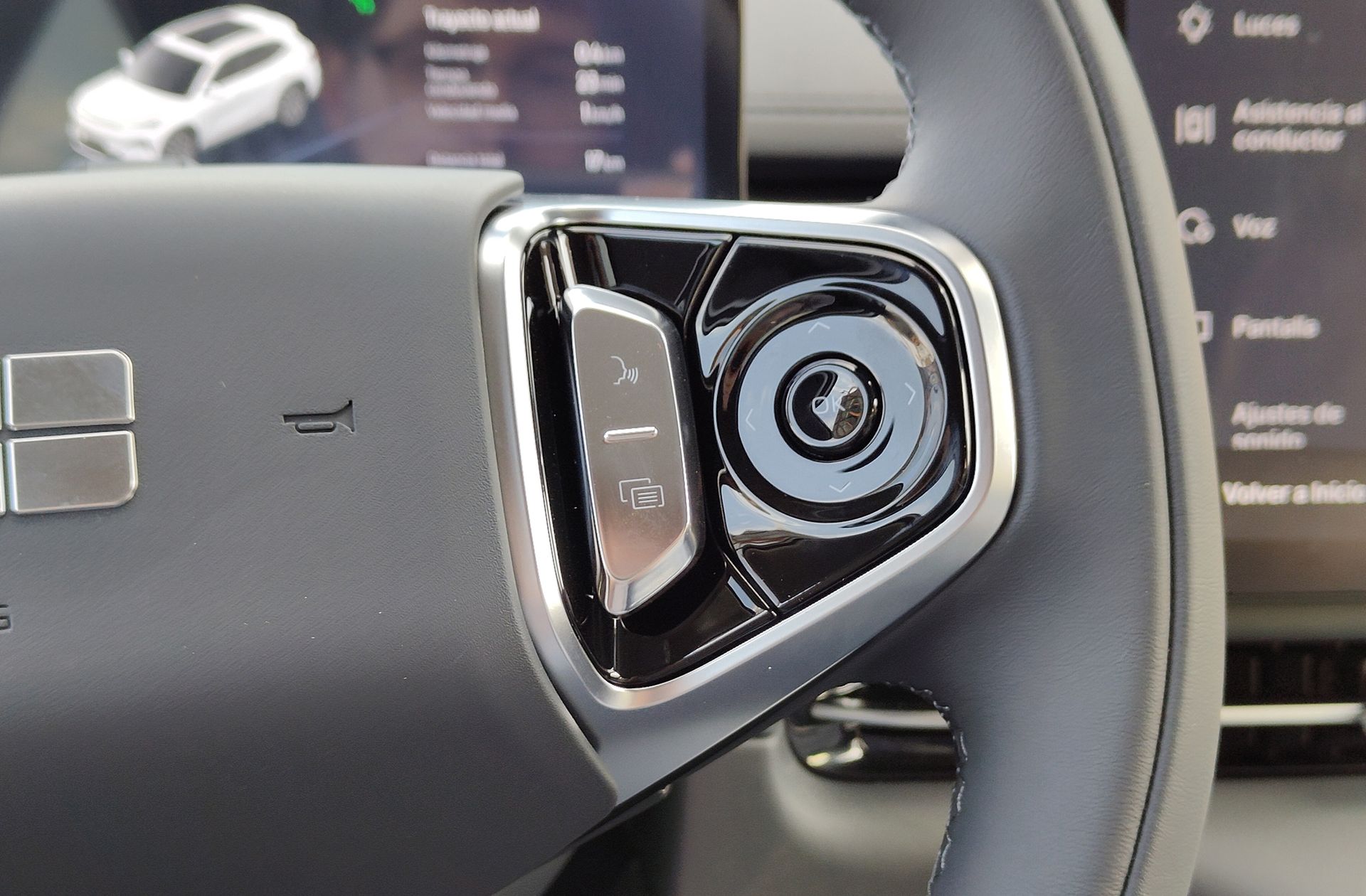 Geely Starray EM-i 1.5 PHEV Pro - foto 31