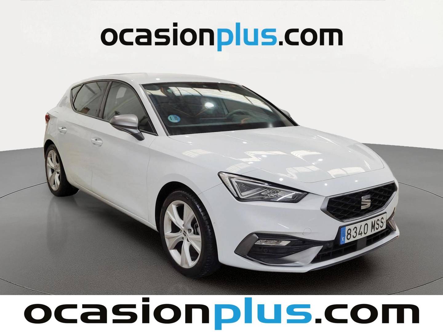Foto delantera Seat León Seat León 1.0 eTSI S&S FR 25 Aniversario DSG (110 CV) derecha