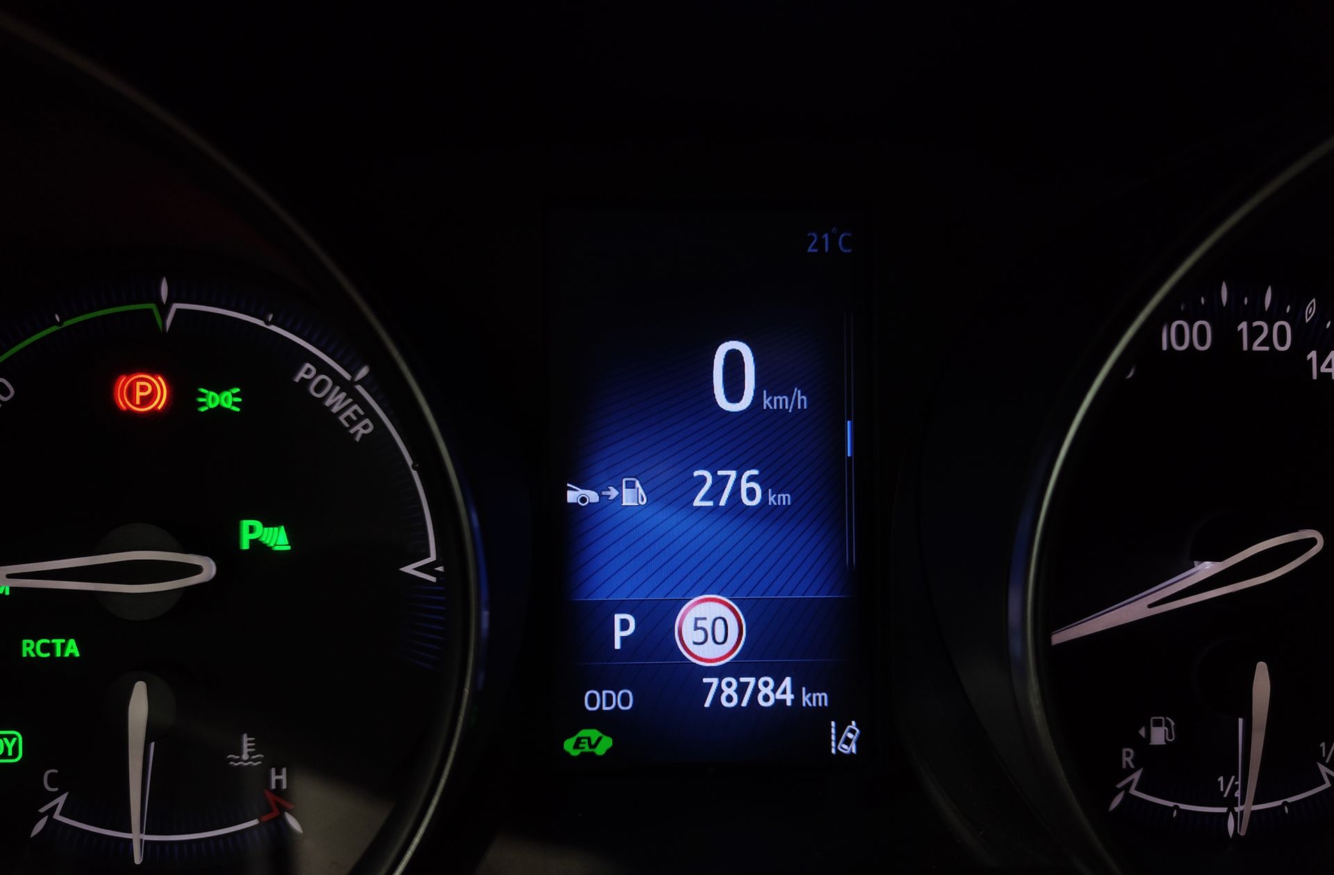 Toyota C-HR 1.8 125H Dynamic Plus - foto 12