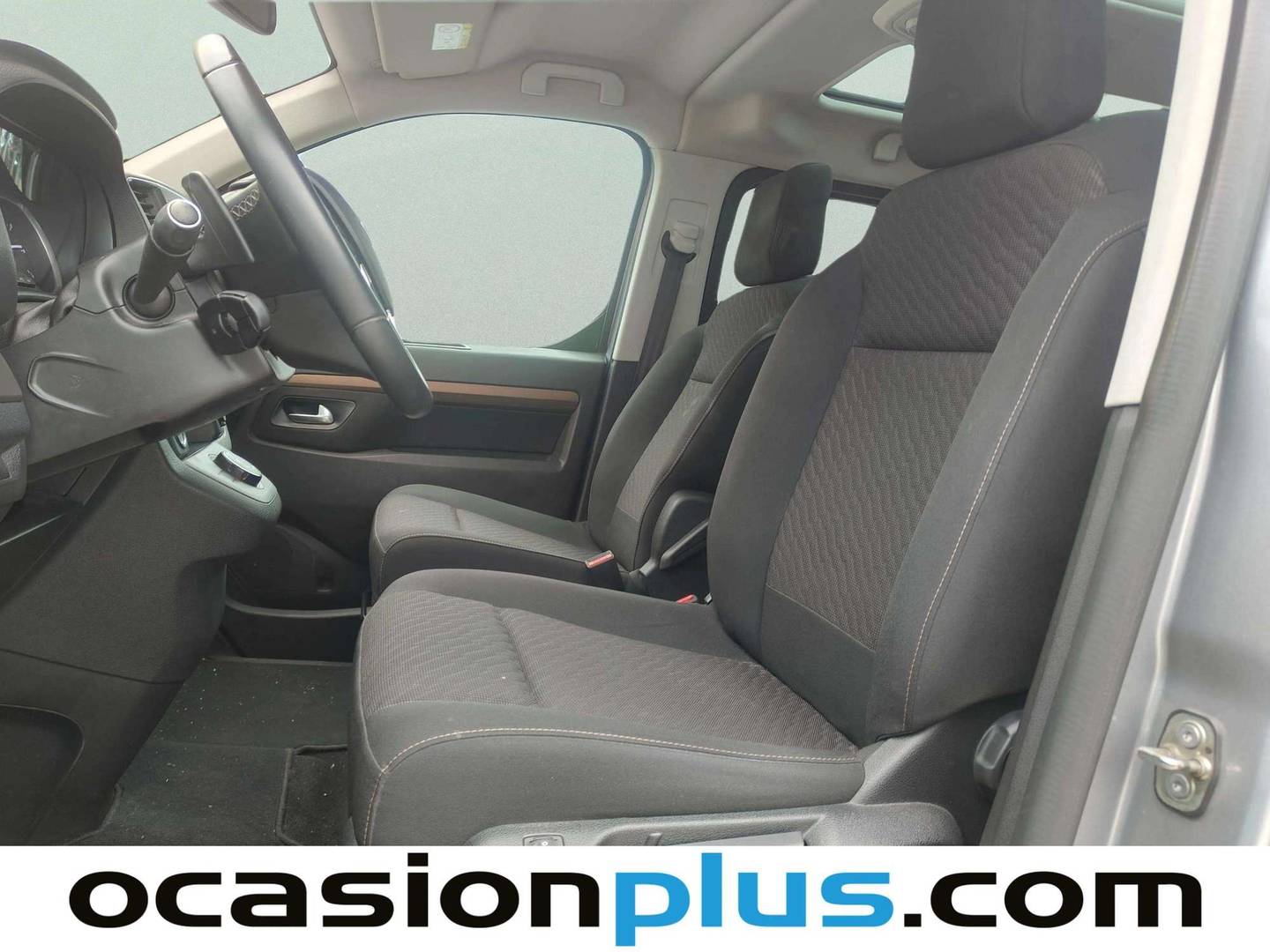 Foto asientos delanteros Toyota Proace Verso Toyota Proace Verso 2.0D Family Advance Pack Plus Auto (120 CV)