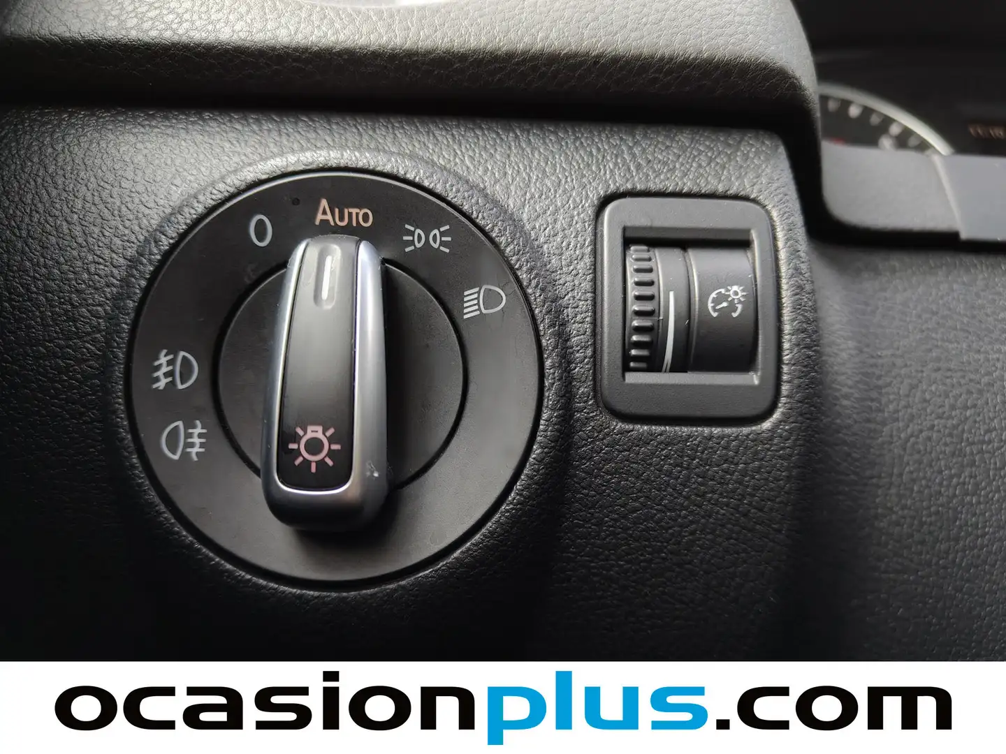 Foto Volkswagen Tiguan Volkswagen Tiguan R-Line 2.0 TDI BMT 4x2 (150 CV)