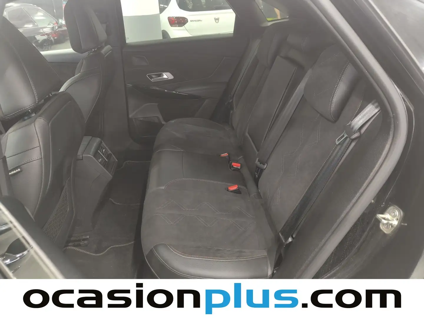 Foto DS DS 7 Crossback DS DS7 Crossback E-Tense 300 Performance Line 4WD Auto (300 CV)