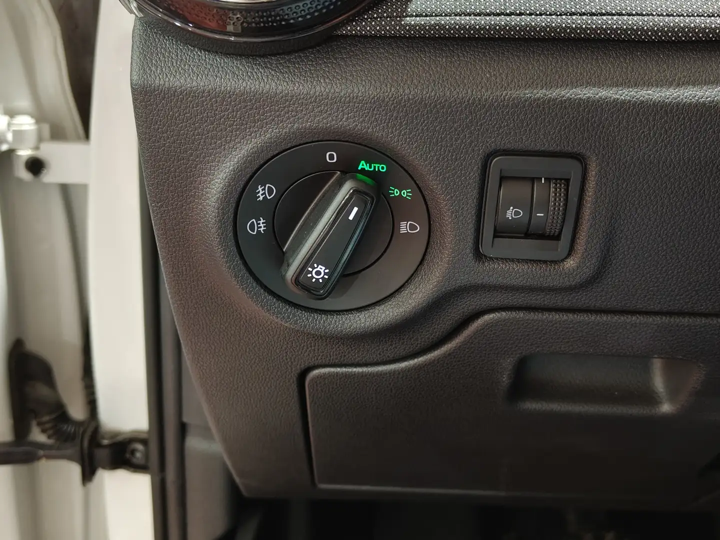 Foto Skoda Fabia Skoda Fabia 1.0 TSI Selection (95 CV)