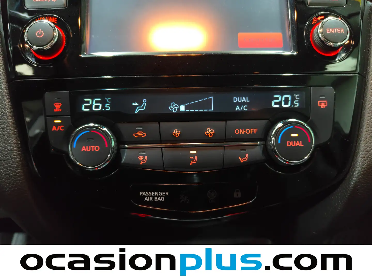 Foto Nissan QASHQAI Nissan Qashqai DIG-T 115 Tekna 4x2 Xtronic (115 CV)